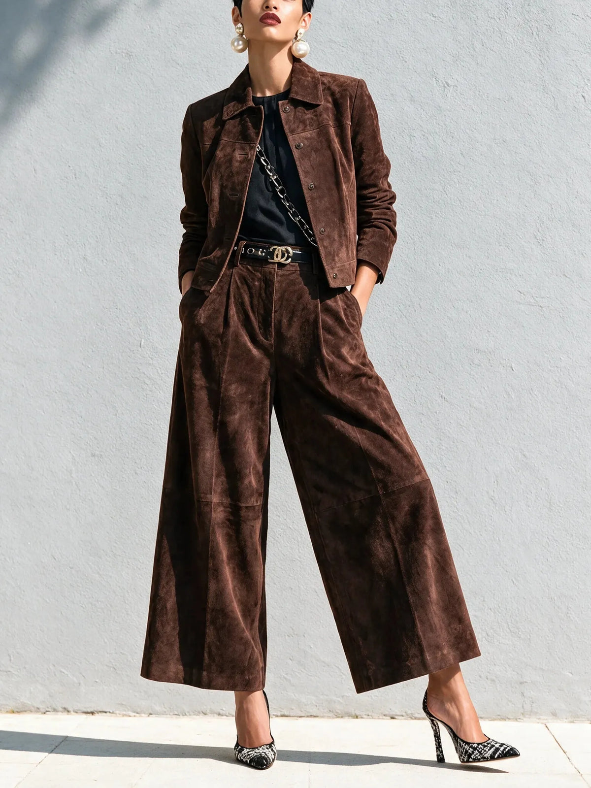 Faux Suede Two-Piece Set – Structured Jacket & Wide-Leg Trousers 3