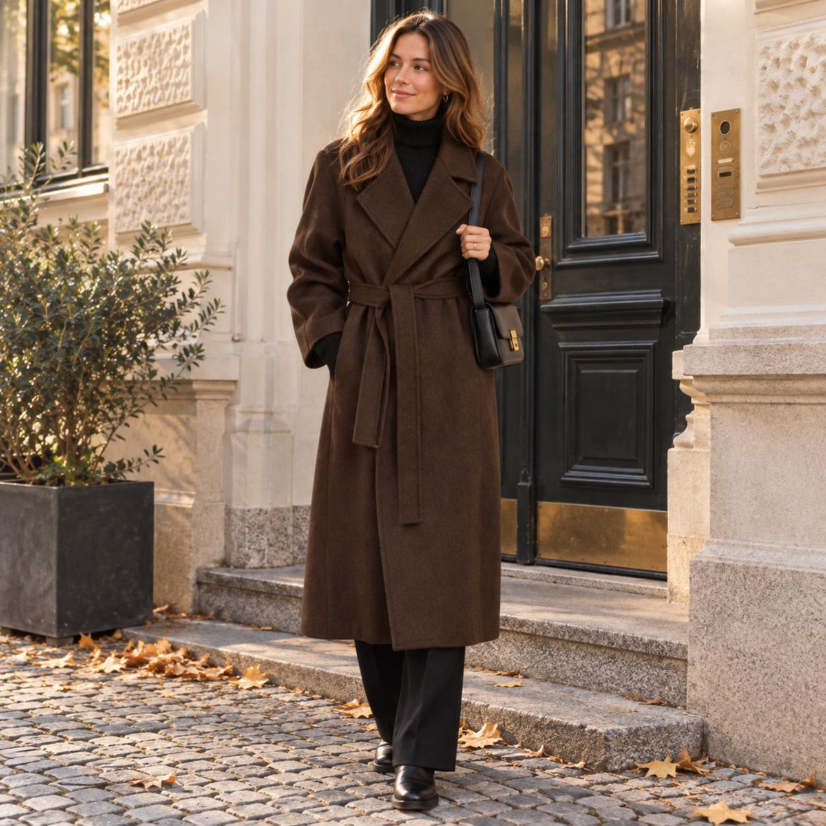 Damenmantel mit Gürtel — Longline Wintermantel Elegant – Dunkelbraun