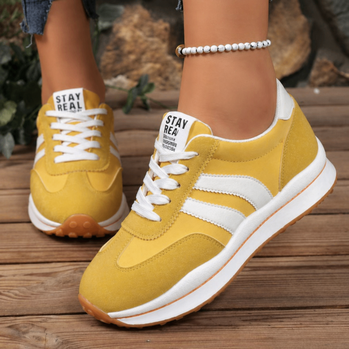 Women's Retro Platform Sneakers — Vintage Faux Suede Casual 6