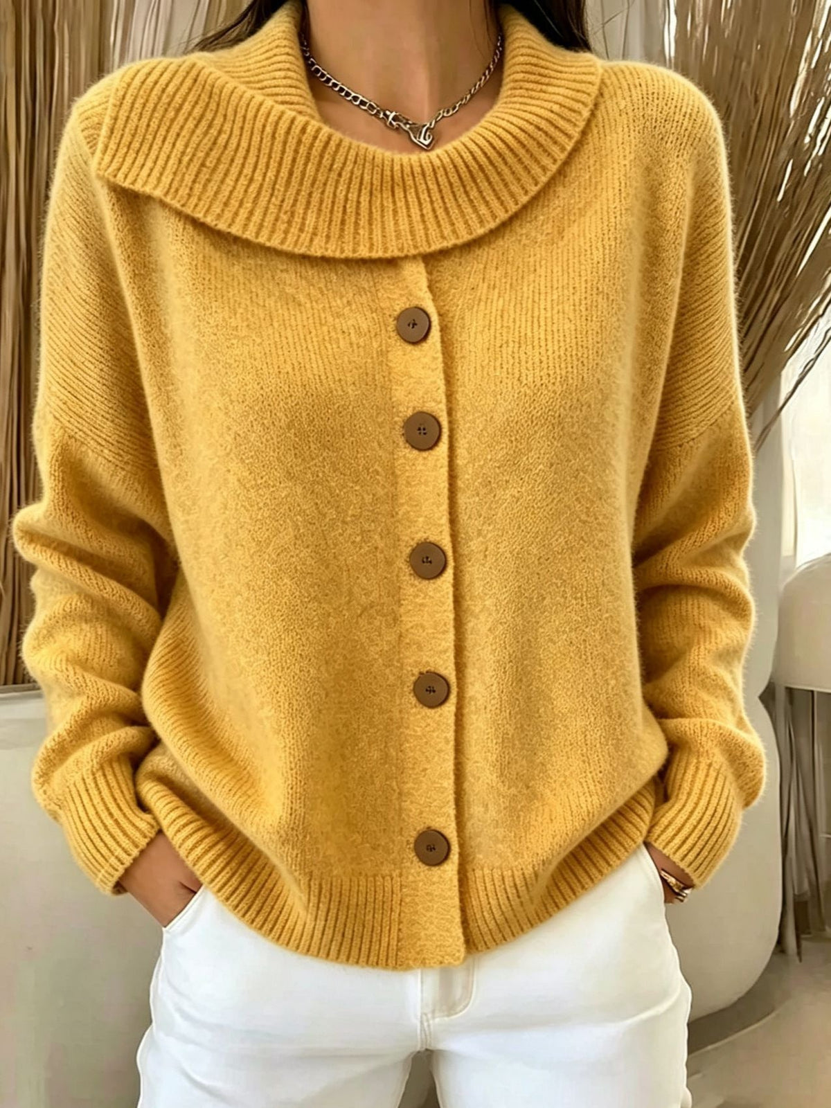 Strickjacke mit Knopfleiste & Revers-Kragen in Gelb