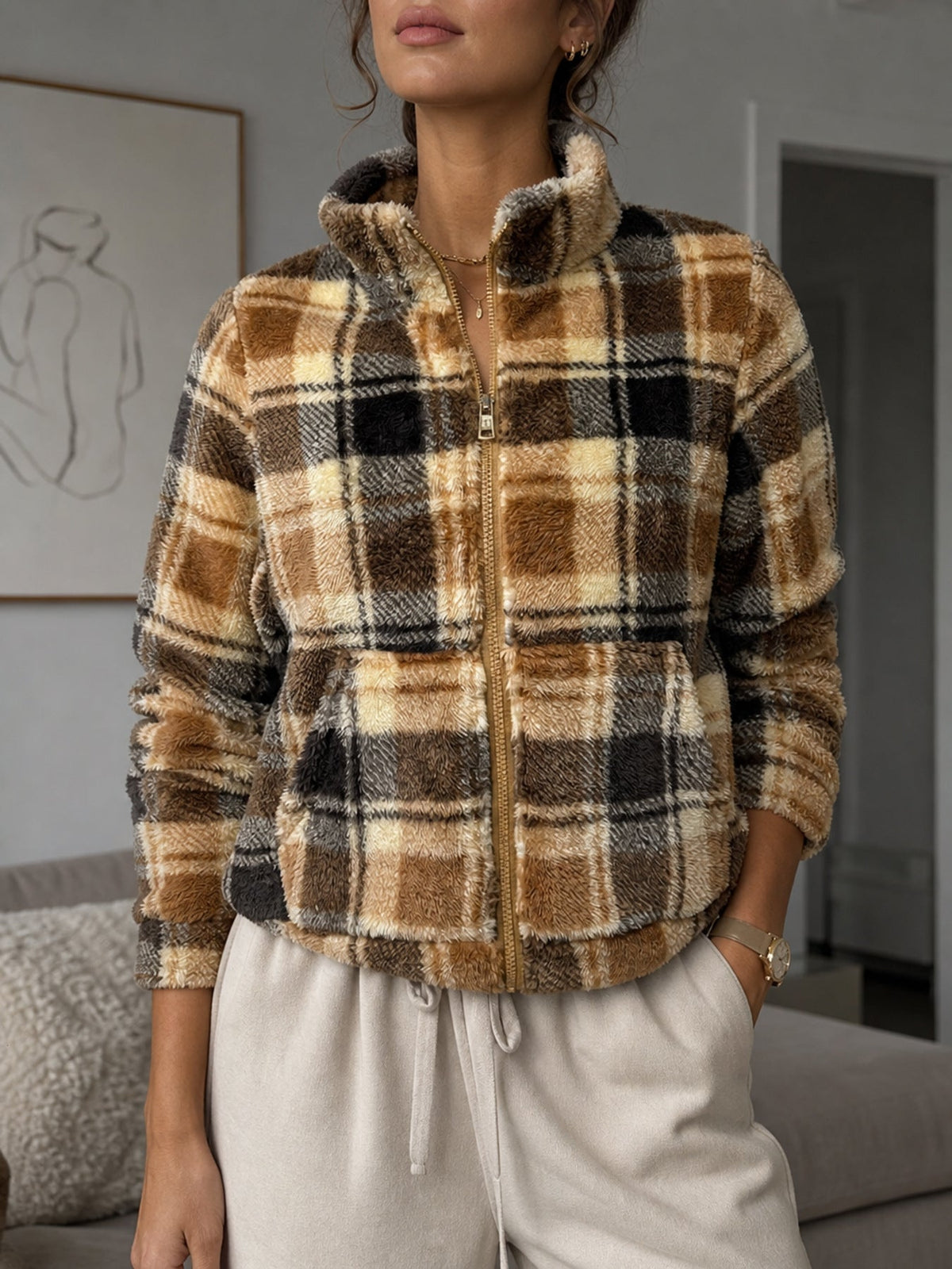 Women's Plaid Sherpa Fleece Jacket — Short Stand Collar Zip 5
