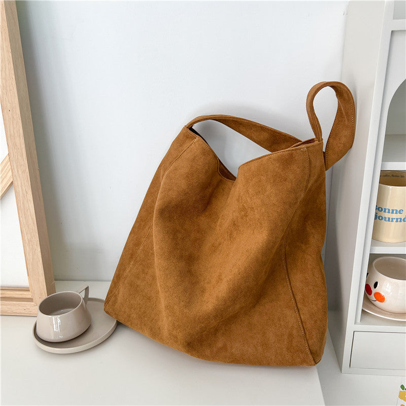 Großer Wildleder-Optik Shopper mit Magnetverschluss & Innentaschen