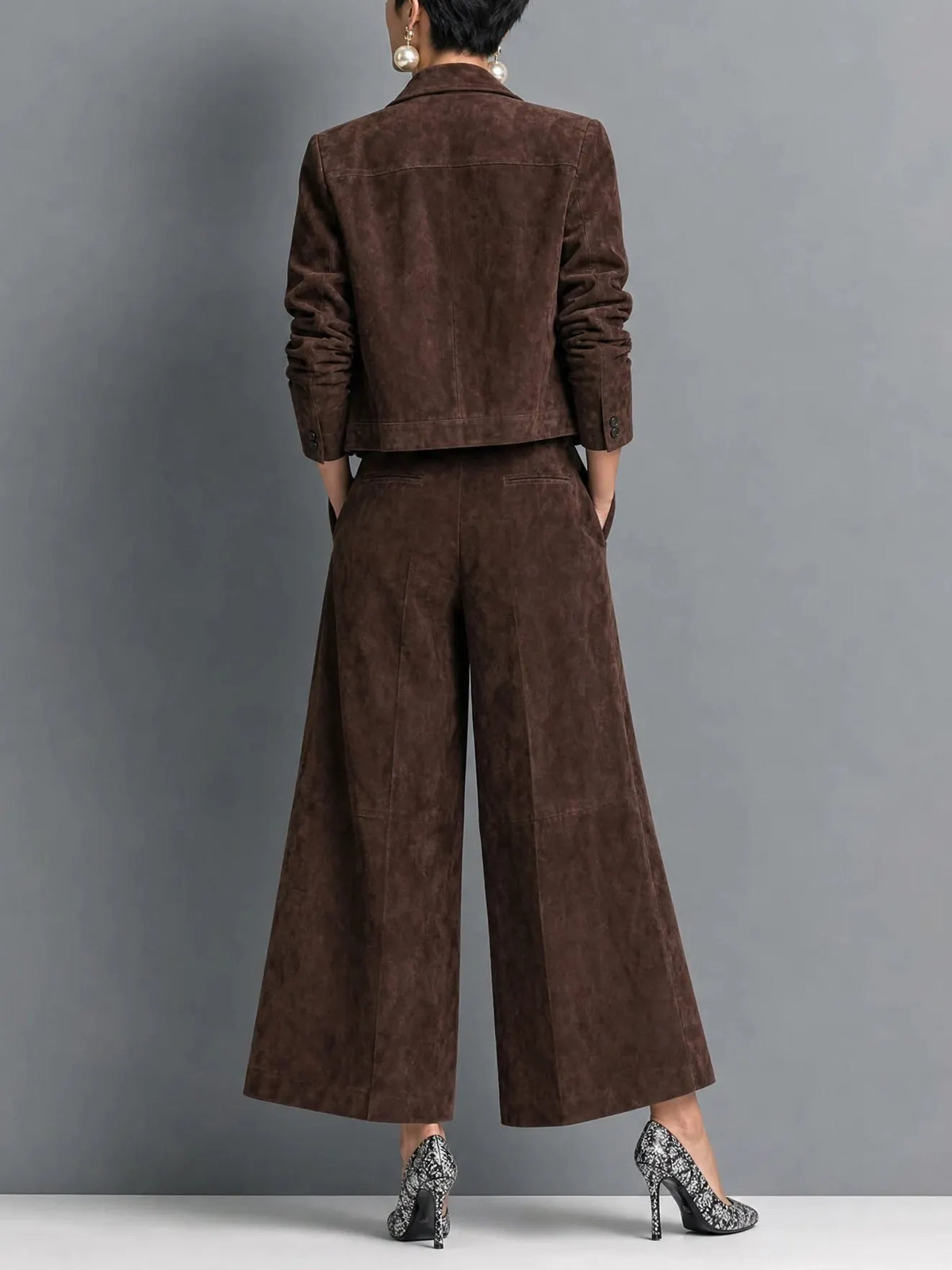 Faux Suede Two-Piece Set – Structured Jacket & Wide-Leg Trousers 2