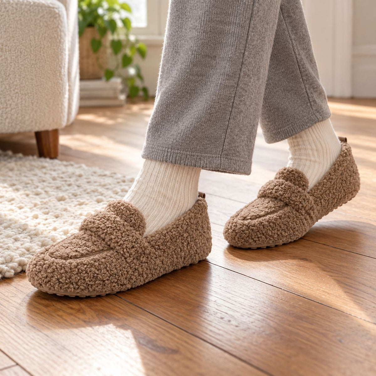 Teddy Fleece Hausschuhe in Braun