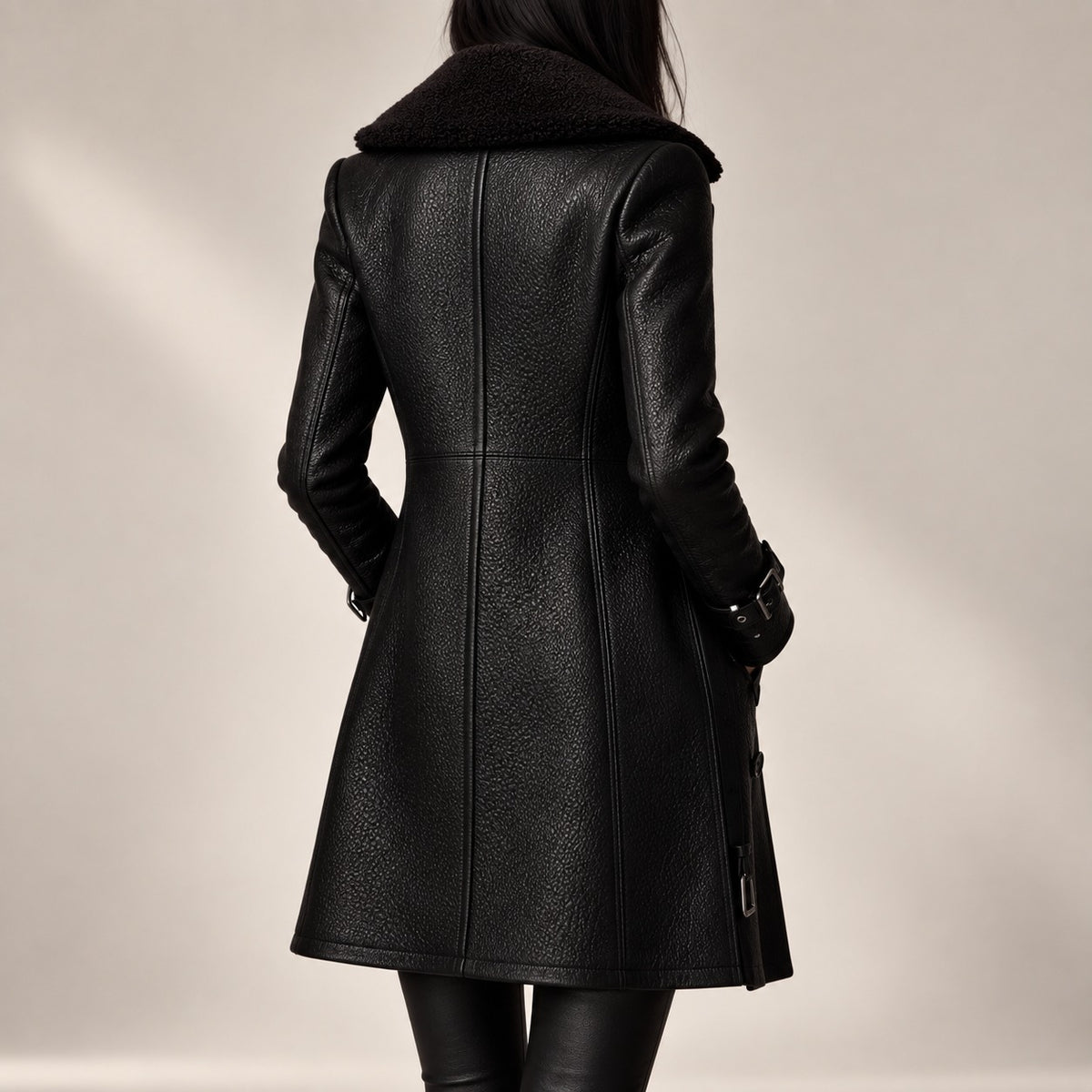 Eleganter Damen Ledermantel mit Tailliertem Schnitt