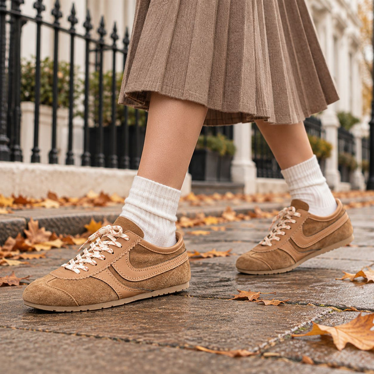 Retro Damen Sneaker mit Schnürung in Braun