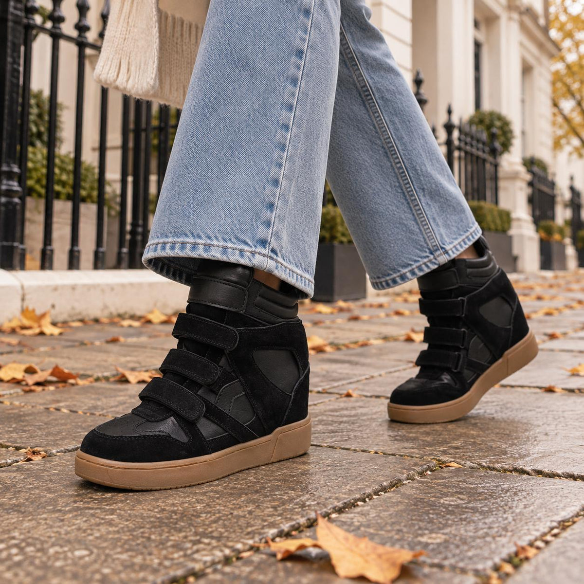 Damen High-Top Sneaker mit verstecktem Keilabsatz – Ansicht 2
